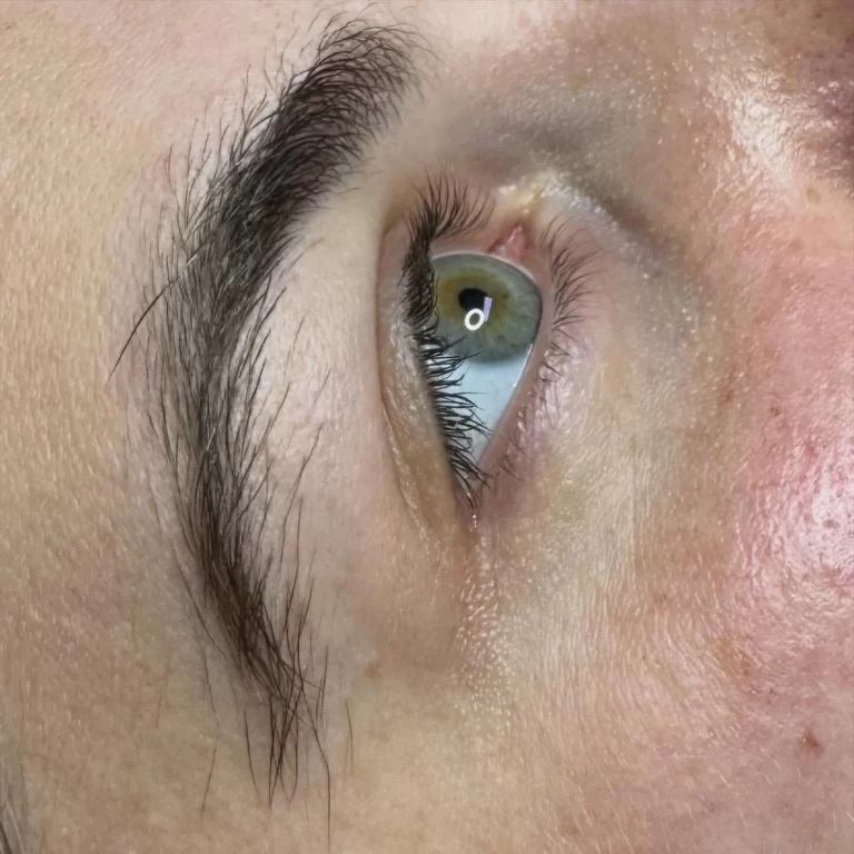 Instagram post from skinlabsydney. This post is in position 1.