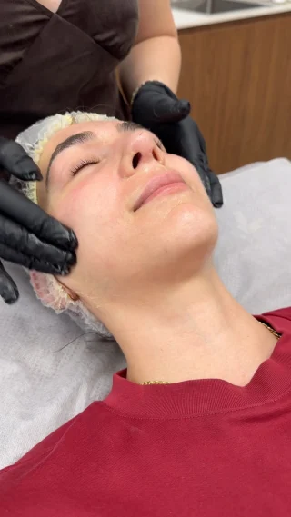 Instagram post from skinlabsydney. This post is in position 1.